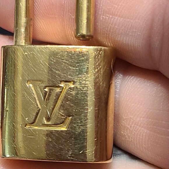 LV Lock & Key Set, #338 - Picture 8 of 10